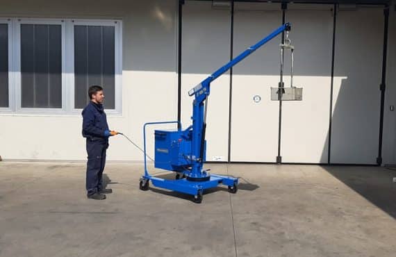 Mini grúas eléctricas o semi automáticas con capacidad hasta 400 kg.