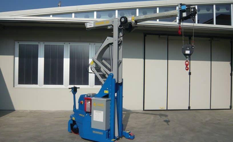 Grúas para prensas con fuerza de cierre hasta 2000 kg.
