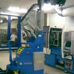 Mold lifting machine with capacity up to 2.000 kg.