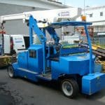 Mini crane For lifting loads up to 9.000 kg.
