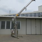 Mobile cranes for lifting loads up to 3.000 kg.